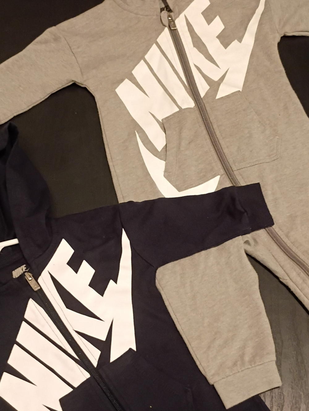 Nike Kids Hoodie Jackets in Gray & Navy with White Logo